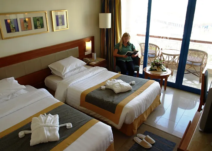 Marina Resort 4*