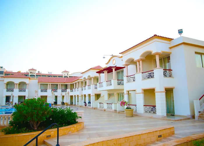 Marina Resort 4*